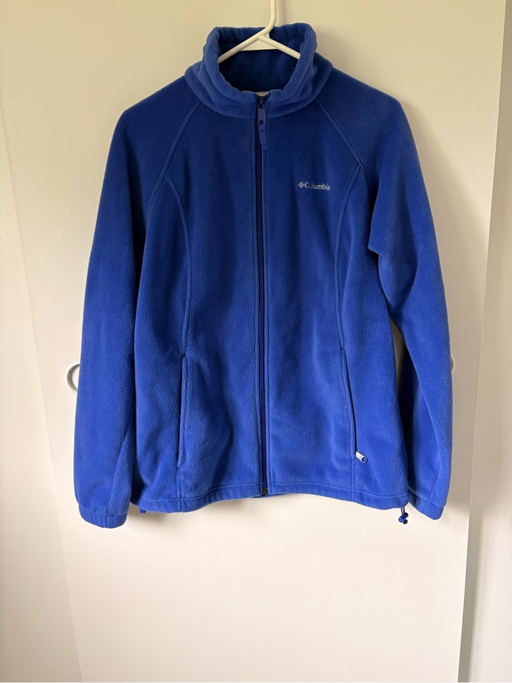 Women’s Columbia Full zip-up Fleece with zip pockets Large purple